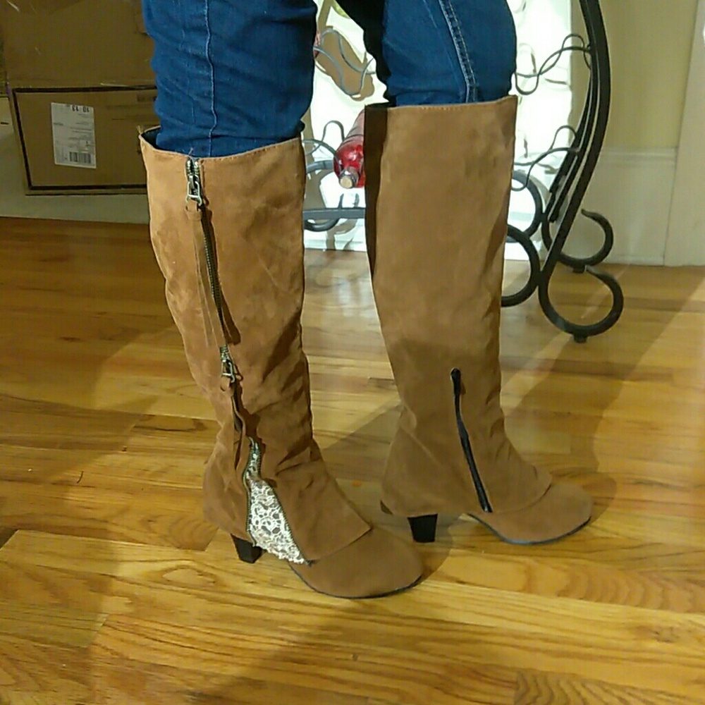 Sexy suede boots